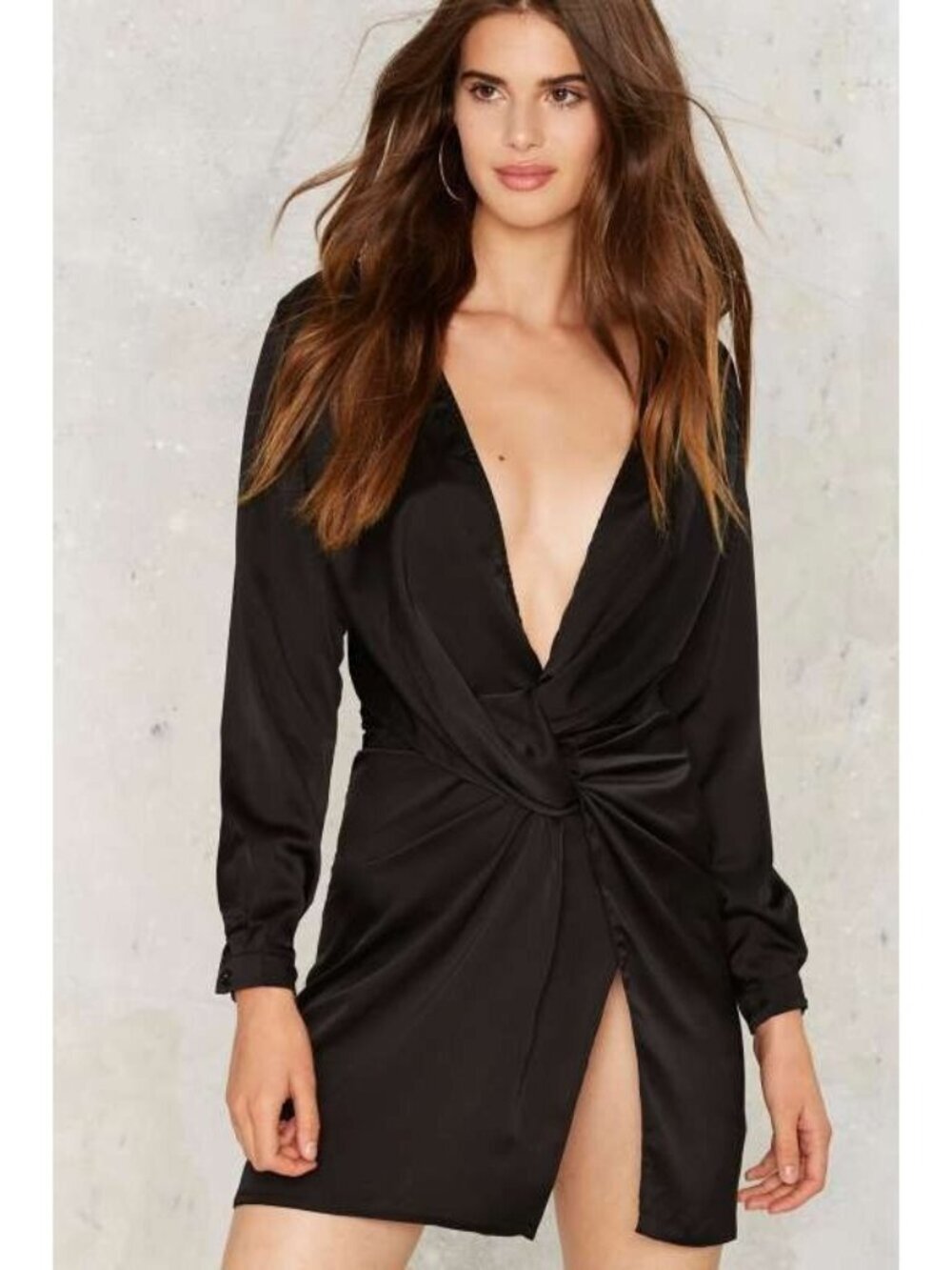 Lioness Stage Night Mini Dress Womens M Black Satin Twist Front NWT Nasty Gal - Picture 4 of 8